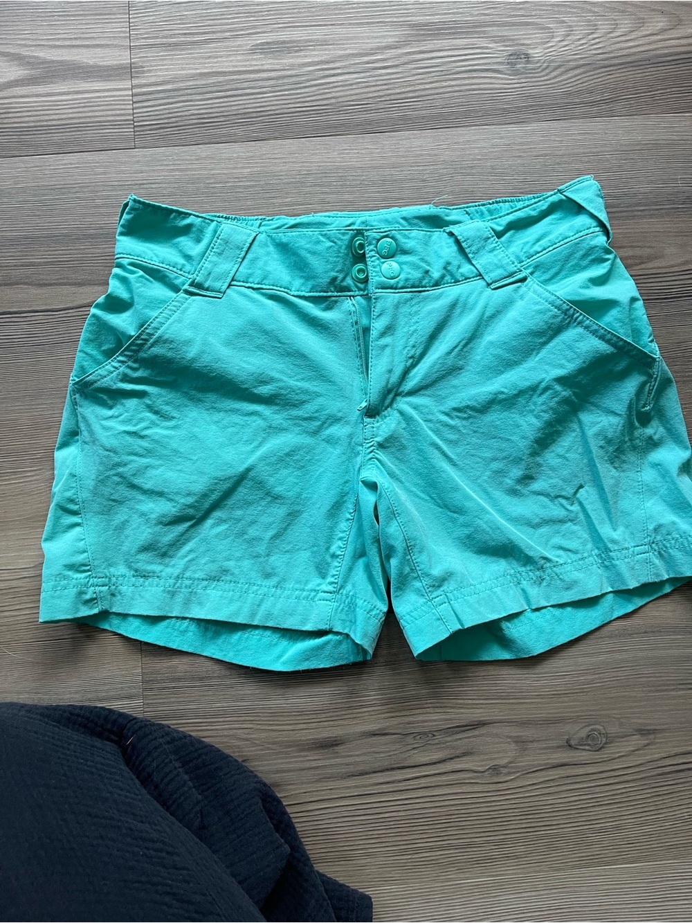 Columbia Teal Outdoor Shorts